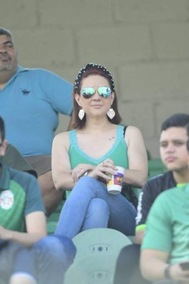 La belleza que adornó el Yankel; el otro lado del juego Marathón-Real de Minas