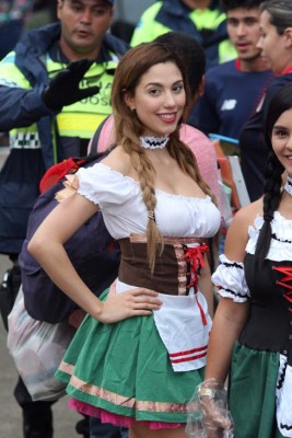 ¡Preciosas! La belleza se hizo presente en el juego Costa Rica - México