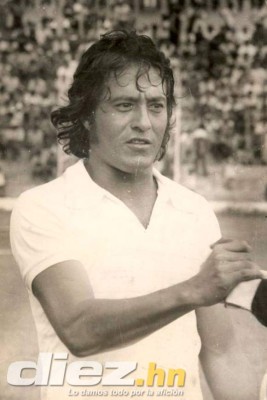 Colección de fotos históricas del Olimpia en su 103 aniversario