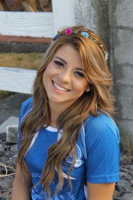 FOTOS: Las periodistas más bellas de la Concacaf que también juegan la Eliminatoria