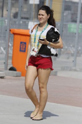 FOTOS: Las bellas chicas que calientan el juego Honduras-Portugal
