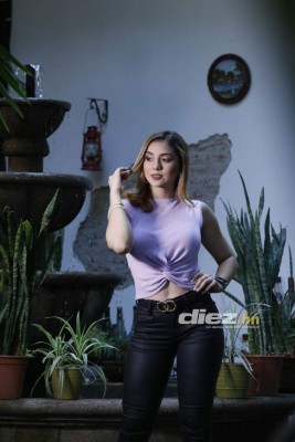 Keissy Zumbado, la bella exmiss Costa Rica aficionada de Saprissa que vive en Honduras