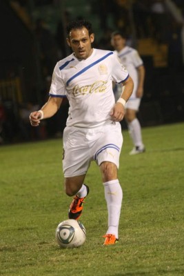 Técnico por un día: Locutor hondureño elige polémico mejor 11 en la historia del Olimpia