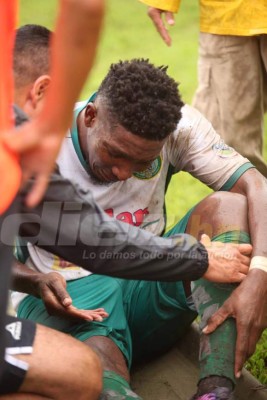 NO VISTE EN TV: ¿Para quién fue? El obsceno gesto de Costly y el reclamo de Claros