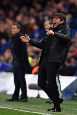 EN FOTOS: La locura de Messi en Stamford Bridge y el saludo a Conte