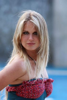 Susana, la mujer de 'infarto' de Julio César que no quiere volver a Brasil