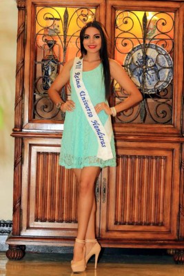 Vanessa Villars 'despierta Honduras' con su radiante belleza