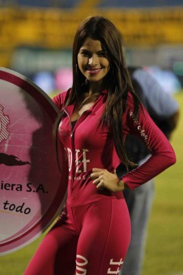 Las despampanantes chicas que adornaron la jornada dos de la Liga Nacional