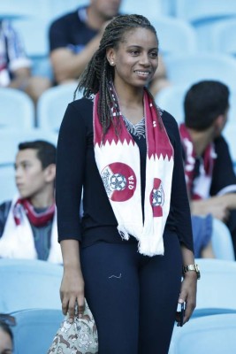 NO SE VIO EN TV: La visita de Antonella, la misteriosa novia en las gradas y la solicitud de niño a Messi