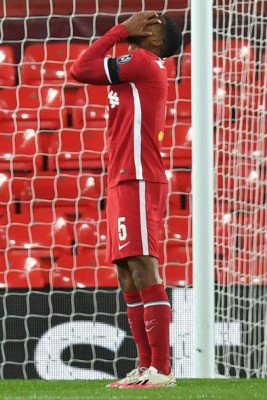 Lo que no se vio: La impactante foto del tobillo de Valverde y el festejo del Real Madrid en Anfield