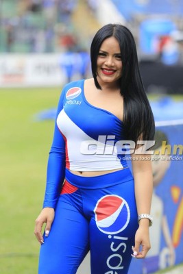 FOTOS: La final del fútbol de Honduras estuvo lleno de bellas mujeres