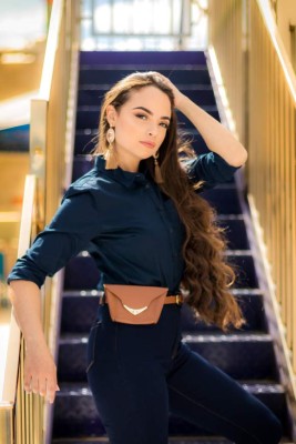 Así es Melissa Handal, la hermosa presentadora de TV y 'barbie' de Instagram