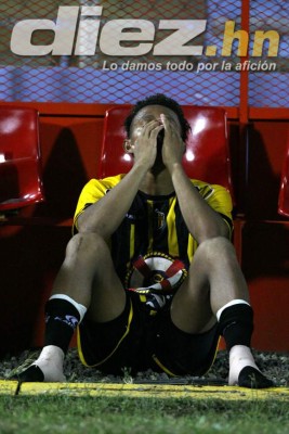 La trayectoria de Carlos Pavón en imágenes