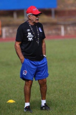 ¡NOVEDOSO! Así sería el 11 con el que Olimpia enfrentará al Marathón