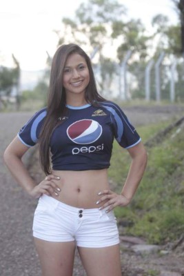 ¡Muñecas! Las seguidoras más sensuales de Motagua y Marathón