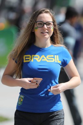 FOTOS: ¡Brasil también goleó en las gradas con las preciosas garotas!