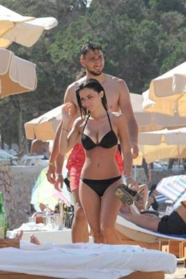 ¿Quién es? Así ha sido captada la espetacular novia de una de las figuras del Milan