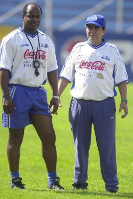 La vida y carrera de Gilberto Yearwood en imágenes