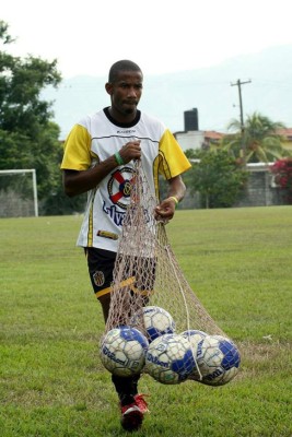 La larga carrera de Allan Lalín en Honduras y el extranjero