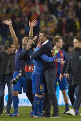 La celebración del Barcelona y los rostros de amargura del PSG