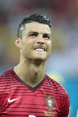 Cristiano Ronaldo sólo pudo mostrar su nuevo look ante Estados Unidos