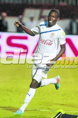 El álbum imperdible de Alberth Elis, el nuevo jugador del Monterrey de México