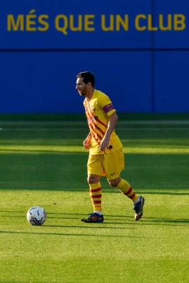 Fotos: Messi no quiso patear penales, la magia de Trincao y así vivió su debut Koeman