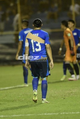 Amargo lamento en el Cuscatlán, alarmante imagen de Edwin Rodríguez y hondureñas hacen explotar el estadio
