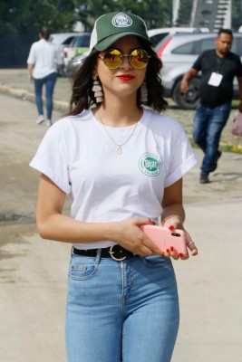¡BELLEZA! Las despampanantes chicas que engalanaron el estadio Olímpico