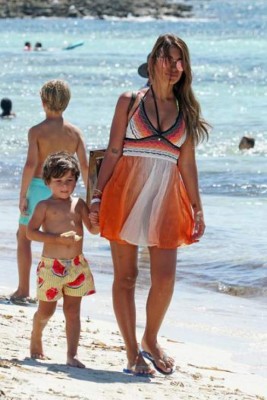 Antonella y sus descuidos; las vacaciones de Messi, Fabregas y Suárez con sus parejas