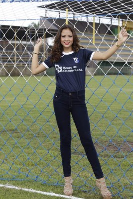 FOTOS: Alexa Avelar, la miss que es fanática del Honduras Progreso