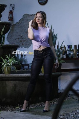 Keissy Zumbado, la bella exmiss Costa Rica aficionada de Saprissa que vive en Honduras