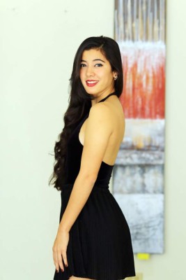 ¡BELLEZA! Así es Carolina Vaquedano, la chica que engalana 180 grados