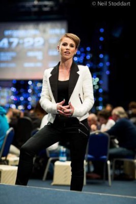 La nueva novia de Fellaini, una amante del póker