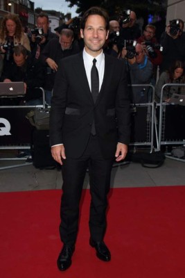 Hija de Mourinho levanta suspiros al acompañar a su padres los Premios GQ