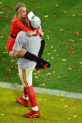 NO SE VIO EN TV: Homenajes a Kobe Bryant y así llegaron JLo y Shakira al Super Bowl