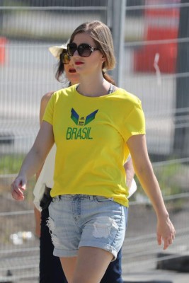 FOTOS: ¡Brasil también goleó en las gradas con las preciosas garotas!