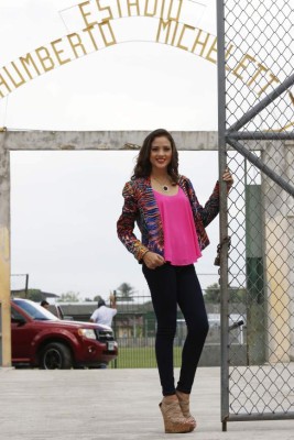 FOTOS: Alexa Avelar, la miss que es fanática del Honduras Progreso