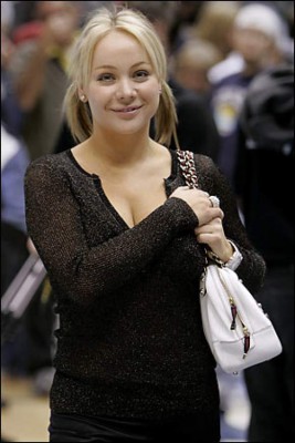 Masha, la diva que deja que su esposo deportista le sea infiel