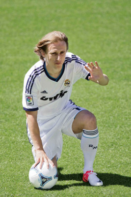 Luka Modric, presentado en el Bernabéu por Real Madrid