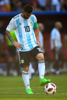 EN FOTOS: Pogba consoló a un Messi destrozado por eliminación en Rusia