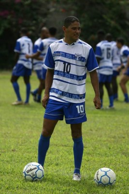 La convocatoria que desató polémica en Honduras en el 2003 con dos naturalizados