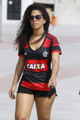 FOTOS: Las bellas chicas que calientan el juego Honduras-Portugal