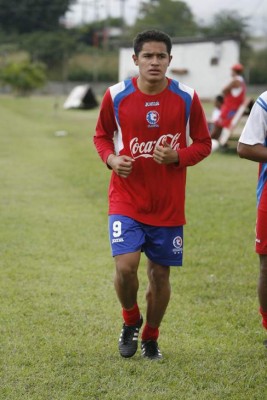 ¡Lo revelan! El primer salario que cobraron los futbolistas hondureños en primera división