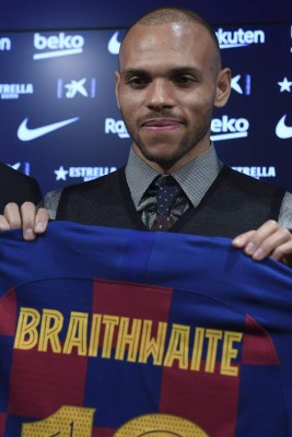 Así fue la presentación de Braithwaite con Barcelona: Sonrisas, magia y...¿es del Real Madrid?