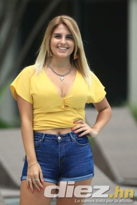 Así es Magali, la sexy novia de Guillermo Chavasco que calienta el clásico Olimpia-Motagua