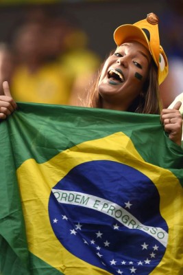 Las mejores imágenes del ambiente previo al juego Brasil vs Holanda.
