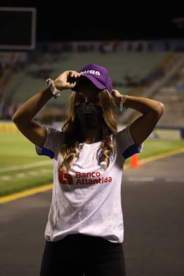 Así es Nuni Joya, la bella 'tiktoker' que nació en España y suspira por el Olimpia de Troglio