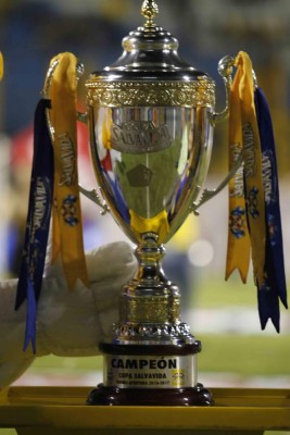 ¡QUÉ BOMBONES! Las mujeres que adornaron las semifinales en Honduras