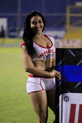 FOTOS: La Miss Honduras entre las bellas chicas que llegaron al Morazán